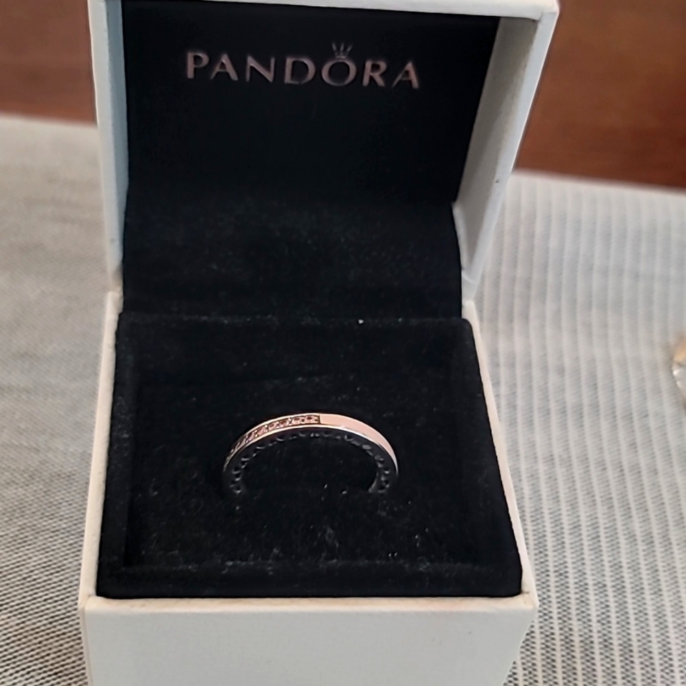 Pandora blush pink. Radiant hearts of pandora. Size 6 (52)